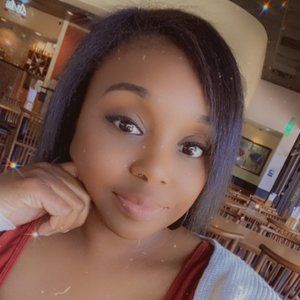 Meet your Posher, Jasmine